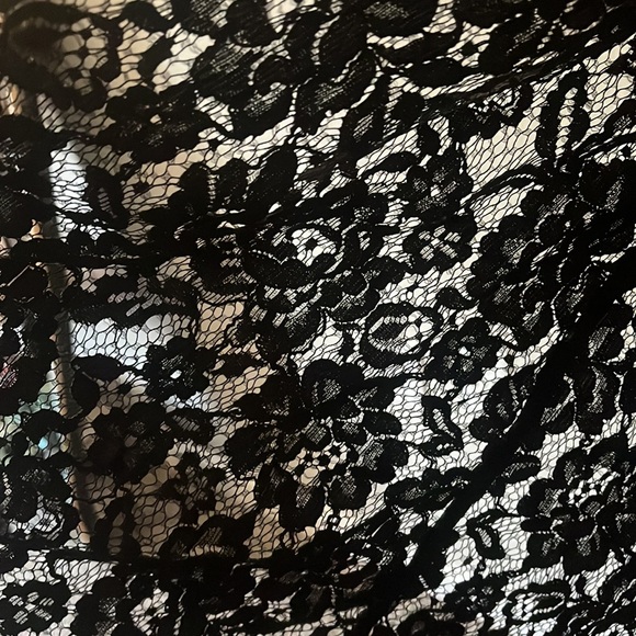 Black lace prom dress - Picture 2 of 4